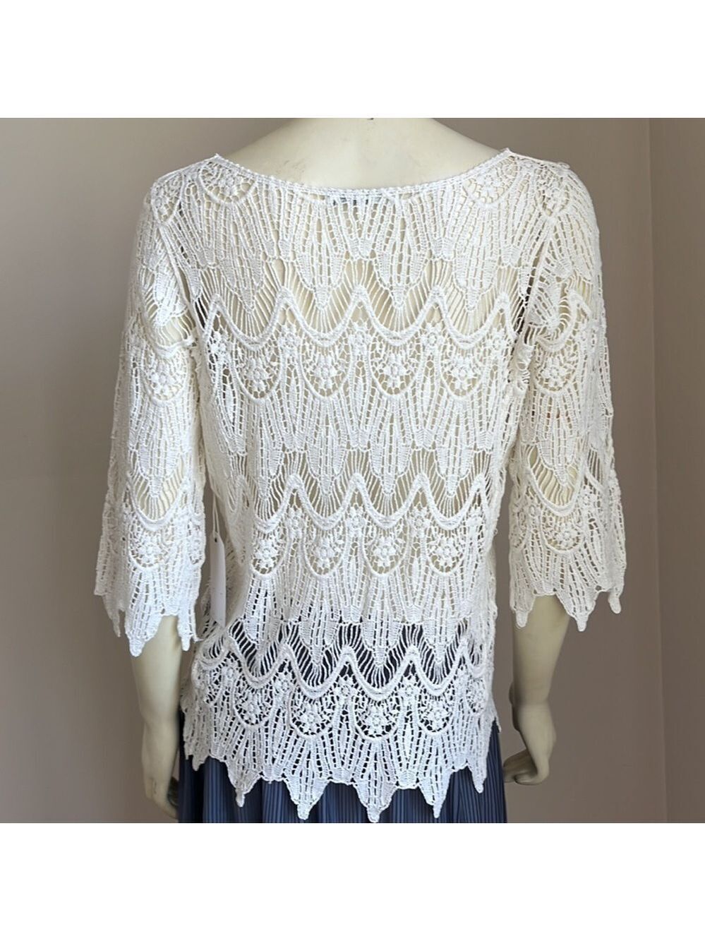 NWT Subtle Luxury Women’s Crochet 3/4 Sleeve Top Boho Glam Cream White S/M - Picture 5 of 14